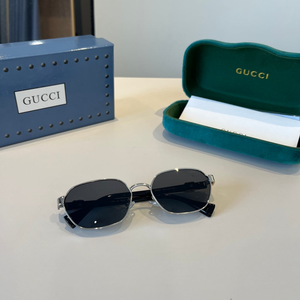 Gucci Polarized Fashion Silver Lens Sunglasses for Men - 866938 - detail image 11