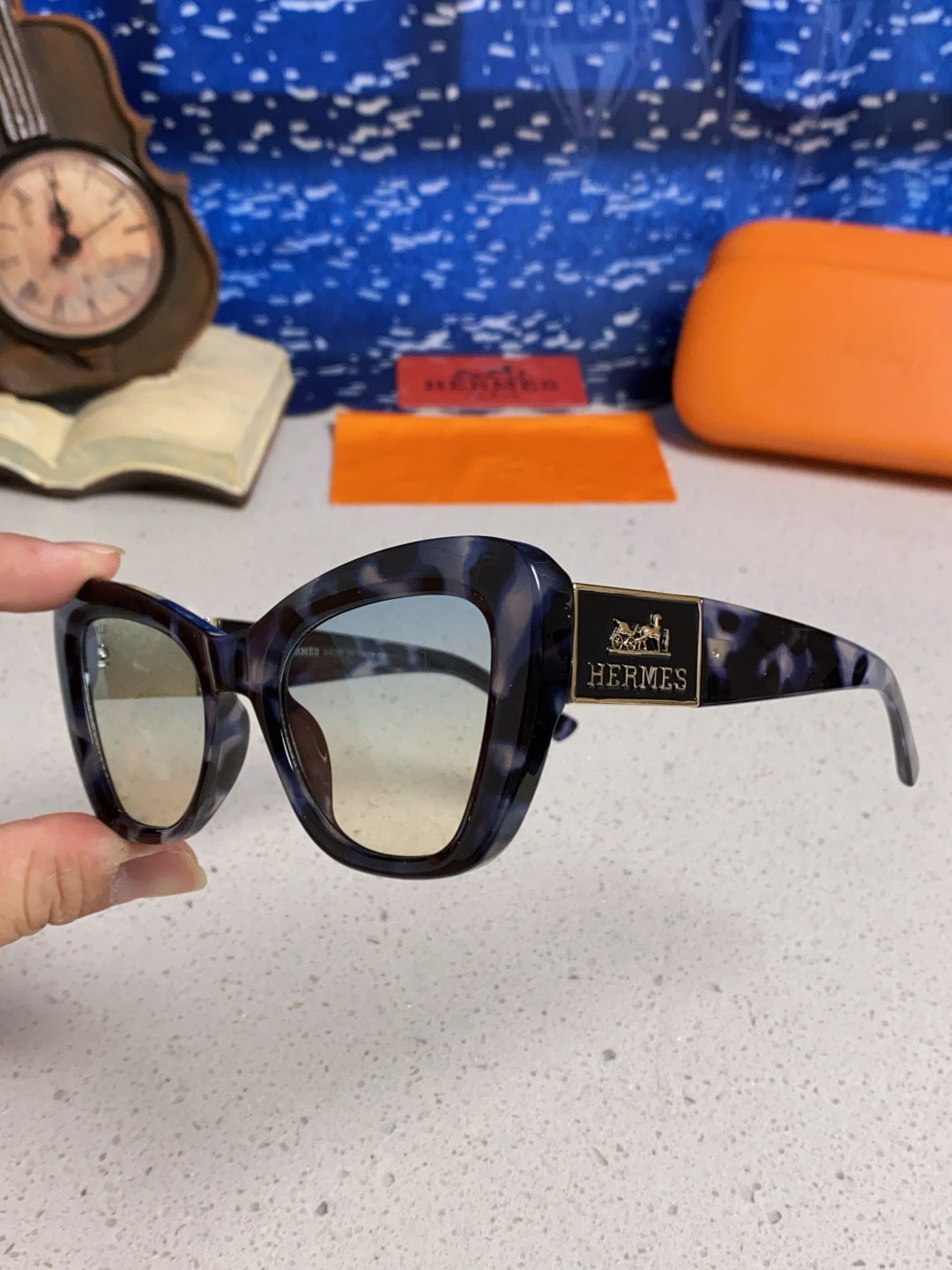 Hermès Cat-Eye Silver Lens Sunglasses for Men & Women - 358936 - detail image 5