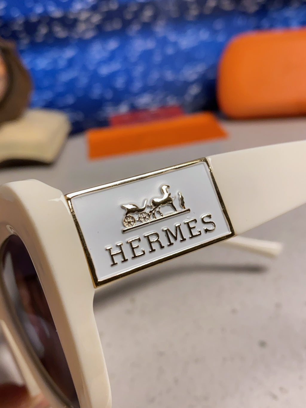 Hermès Cat-Eye Silver Lens Sunglasses for Men & Women - 358923 - detail image 7