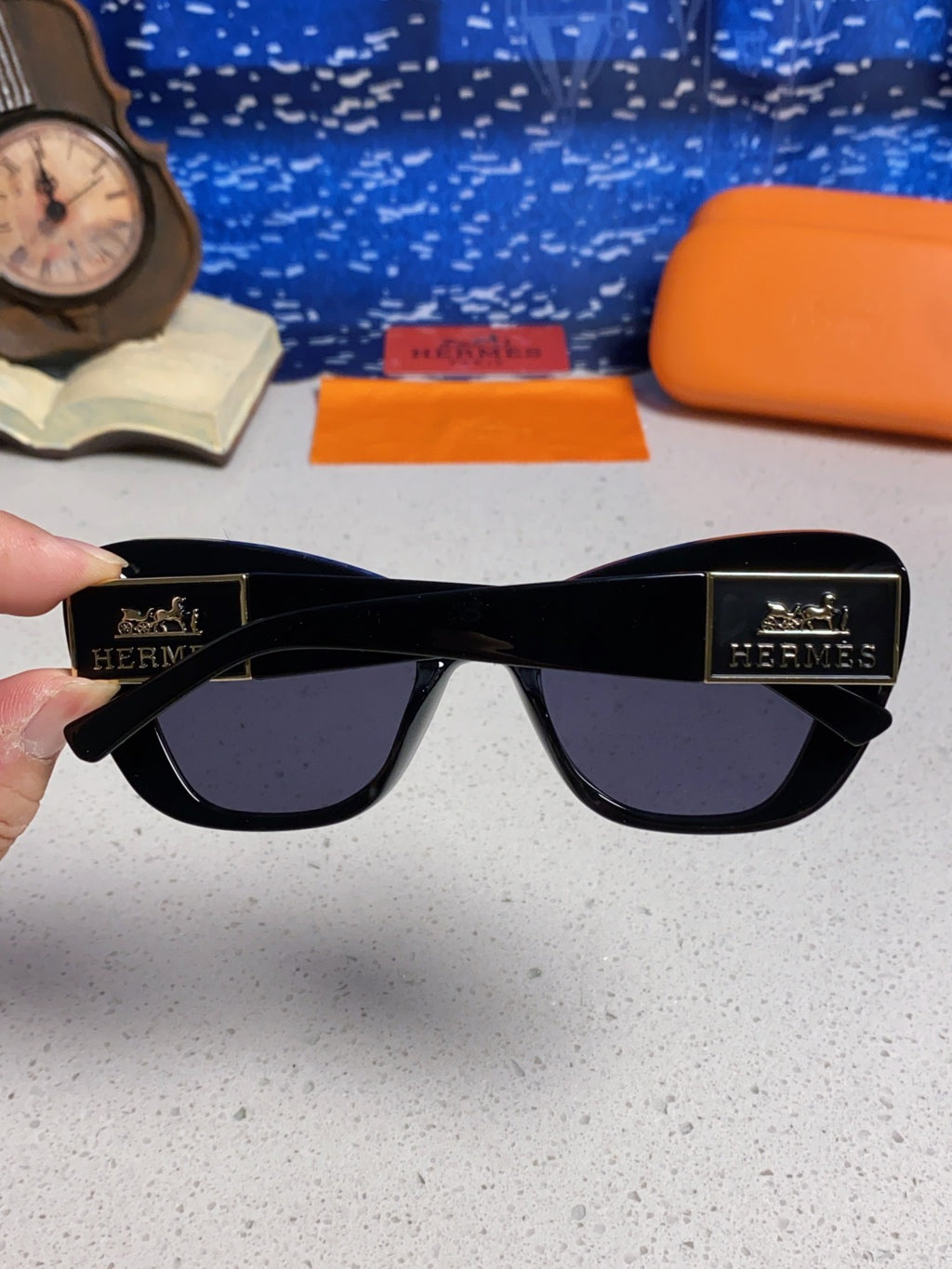 Hermès Cat-Eye Black Lens Sunglasses for Men & Women - 358926 - detail image 5