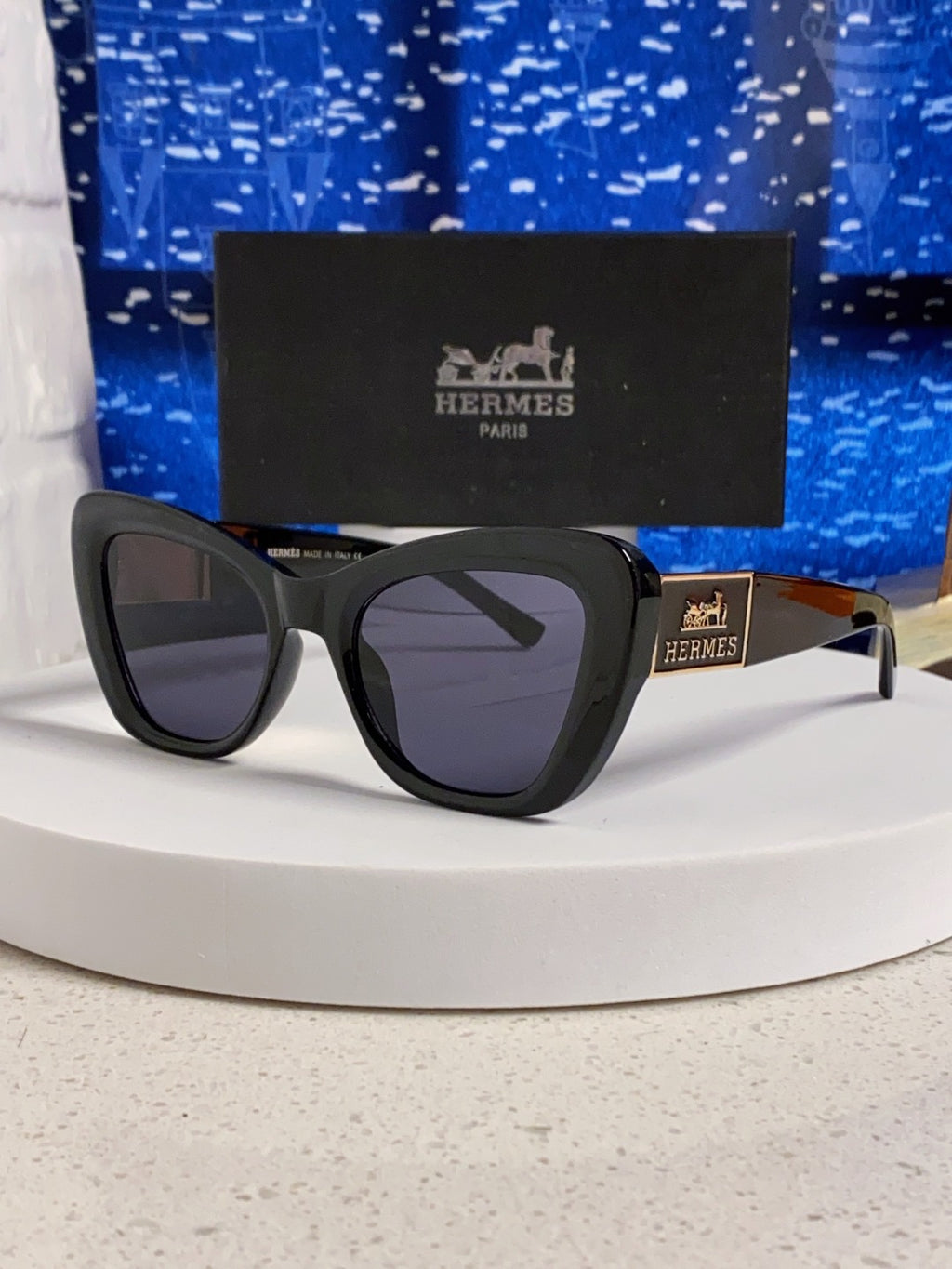 Hermès Cat-Eye Black Lens Sunglasses for Men & Women - 358926
