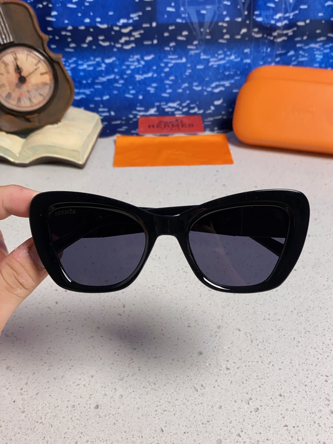 Hermès Cat-Eye Black Lens Sunglasses for Men & Women - 358926 - detail image 4