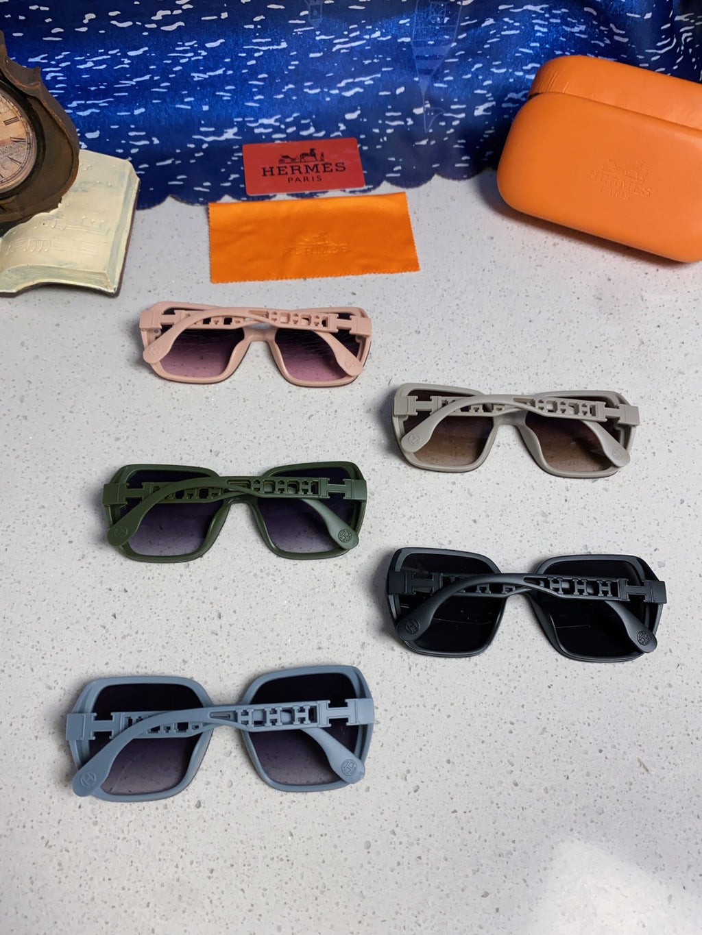 Hermès Polarized Round Silver Lens Sunglasses for Women - 358928 - detail image 11