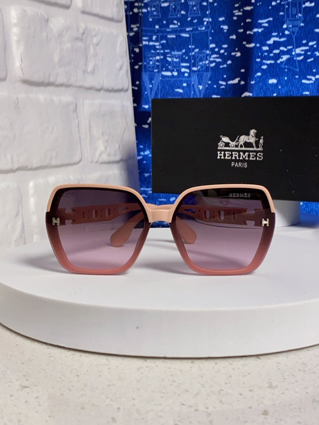 Hermès Polarized Round Red Lens Sunglasses for Women - 358927 - detail image 2