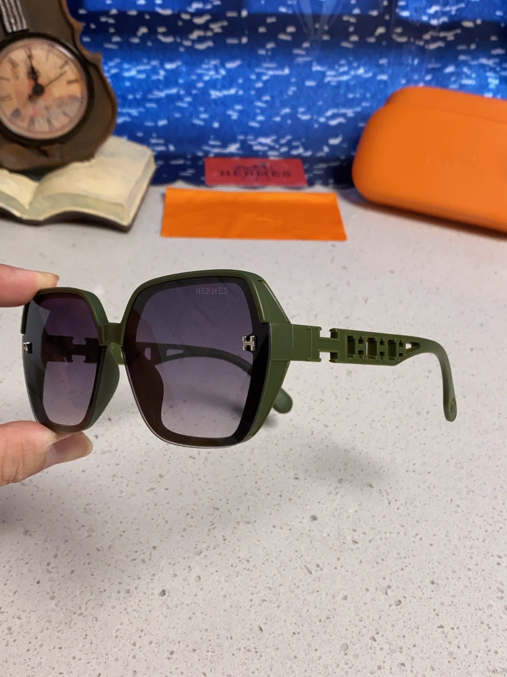 Hermès Polarized Round Silver Lens Sunglasses for Women - 358928 - detail image 6