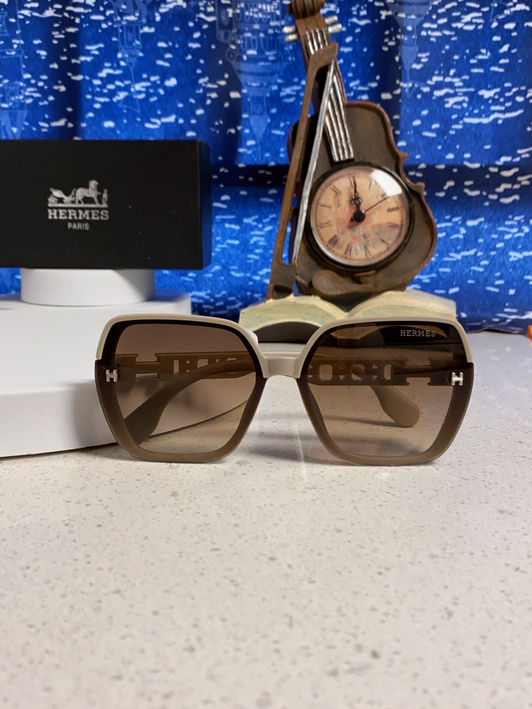 Hermès Polarized Round Brown Lens Sunglasses for Women - detail image 9