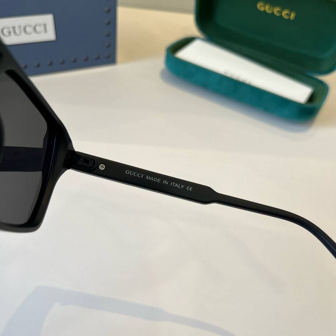 Gucci Oversized Black Lens Sunglasses for Men & Women - 431323 - detail image 10