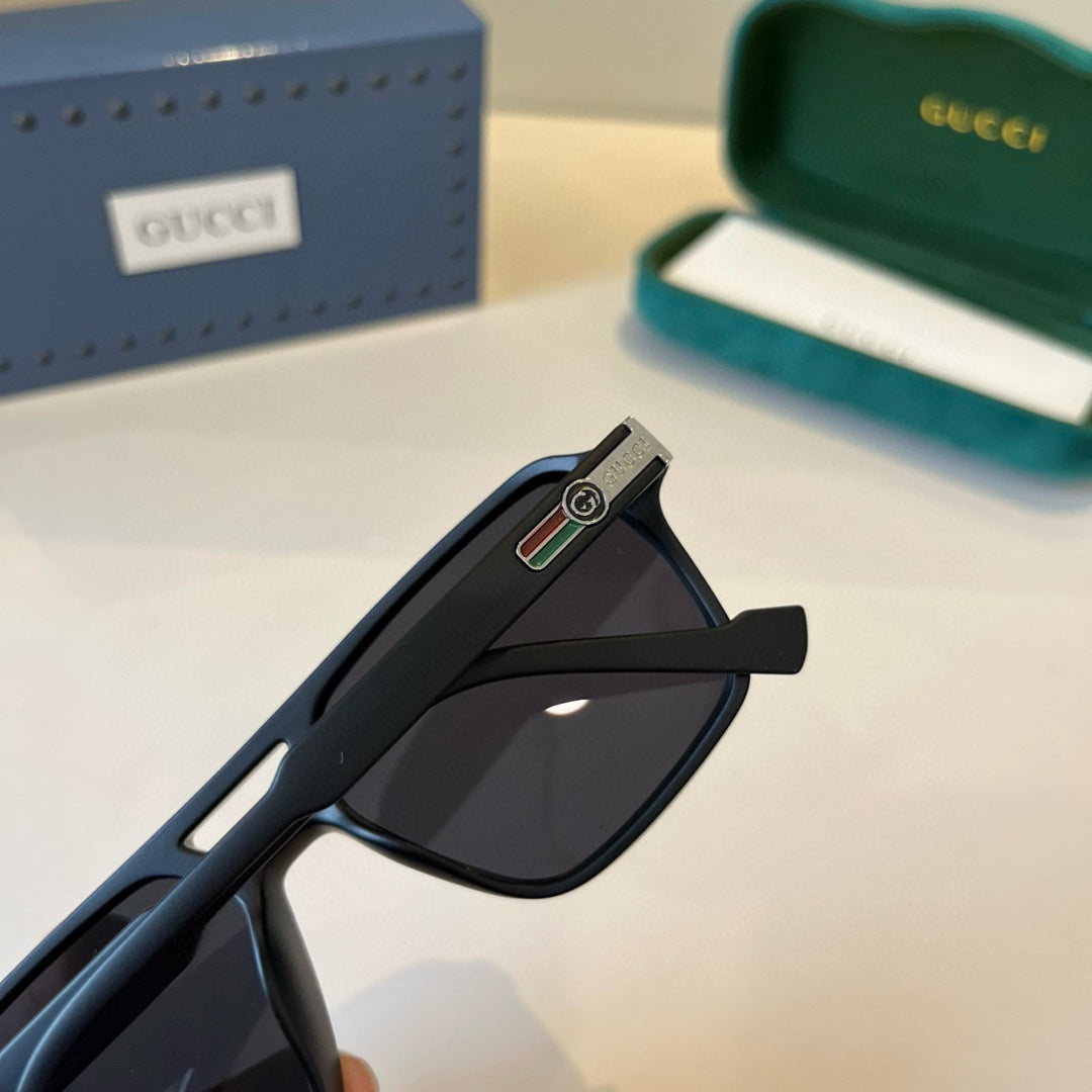 Gucci Oversized Black Lens Sunglasses for Men & Women - 486452 - detail image 7