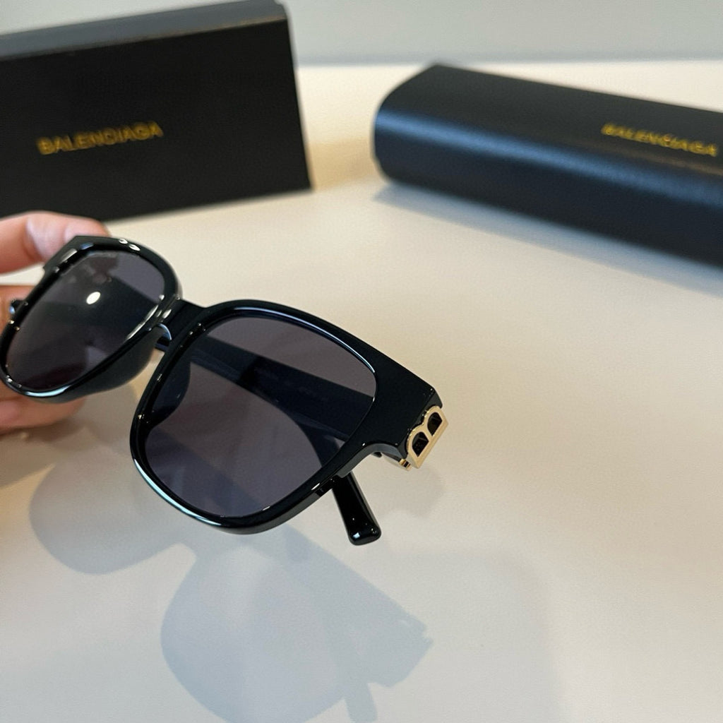 Balenciaga Folding Square Black Lens Sunglasses for Men & Women - 416145 - detail image 6