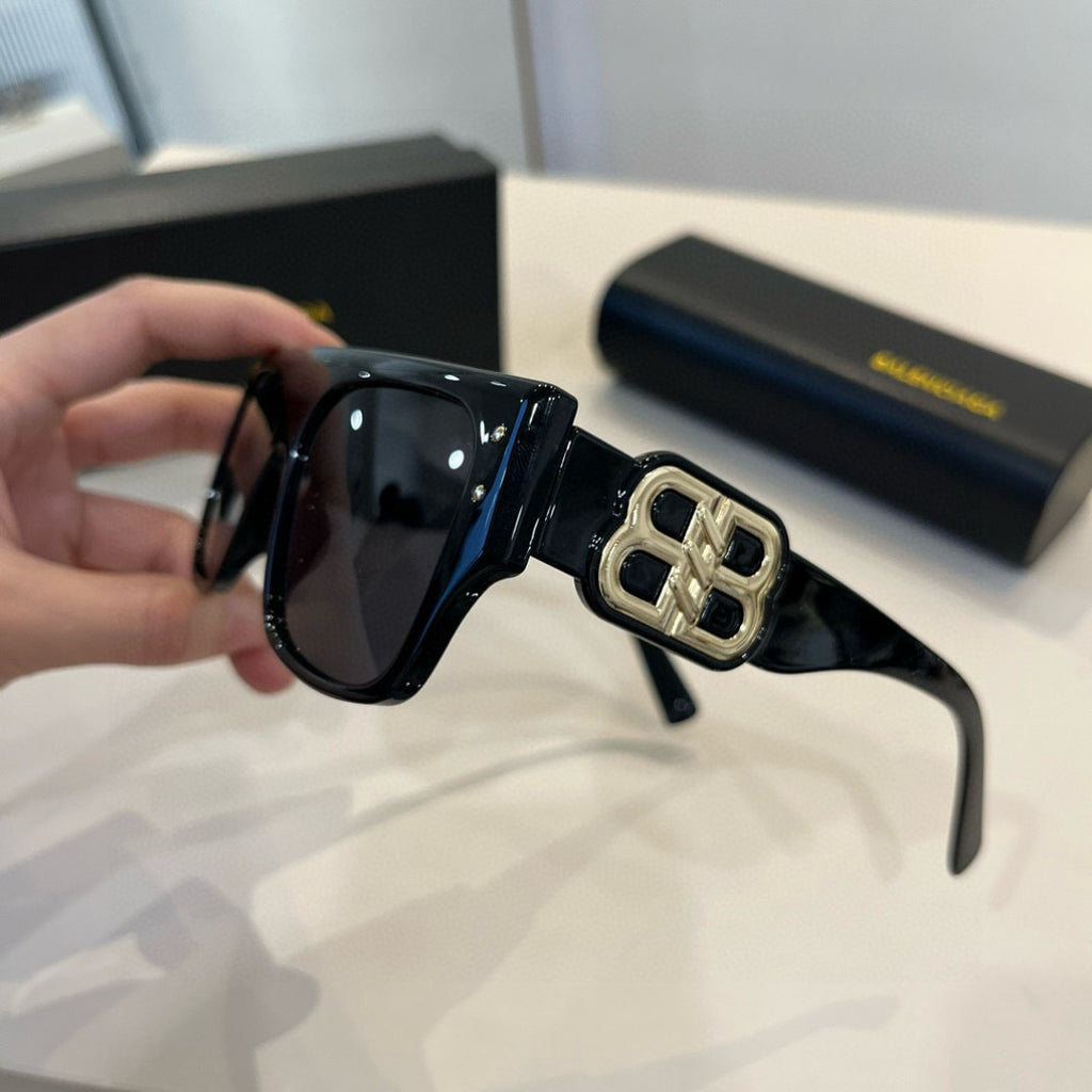 Balenciaga Rectangular Black Lens Sunglasses for Men & Women - 358643 - detail image 6