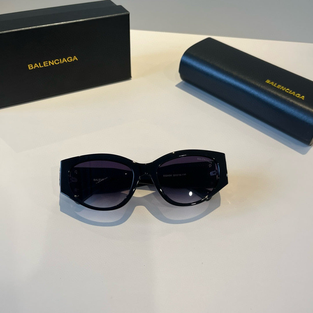 Balenciaga Rectangular Black Lens Sunglasses for Men & Women - 487542 - detail image 11