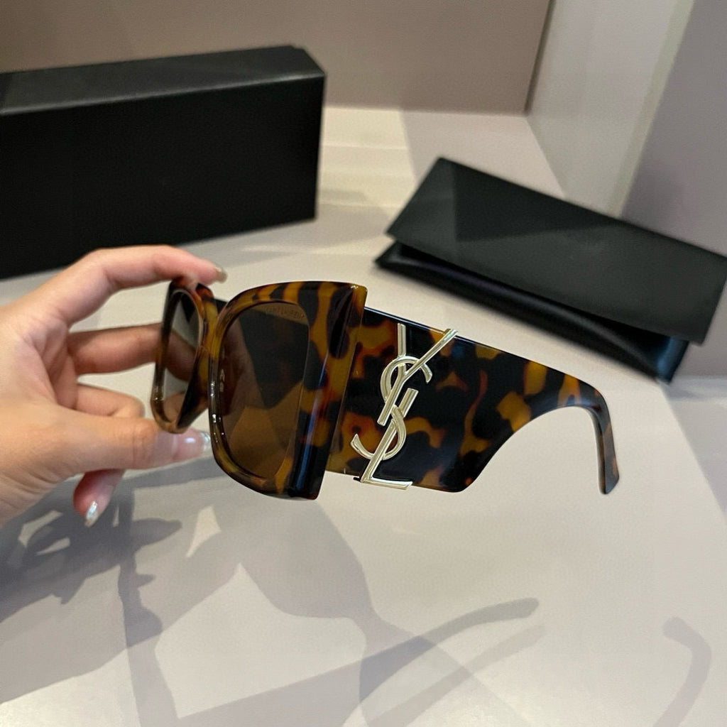 Saint Laurent Fashion Black Lens Sunglasses for Men & Women - 465464 - detail image 3