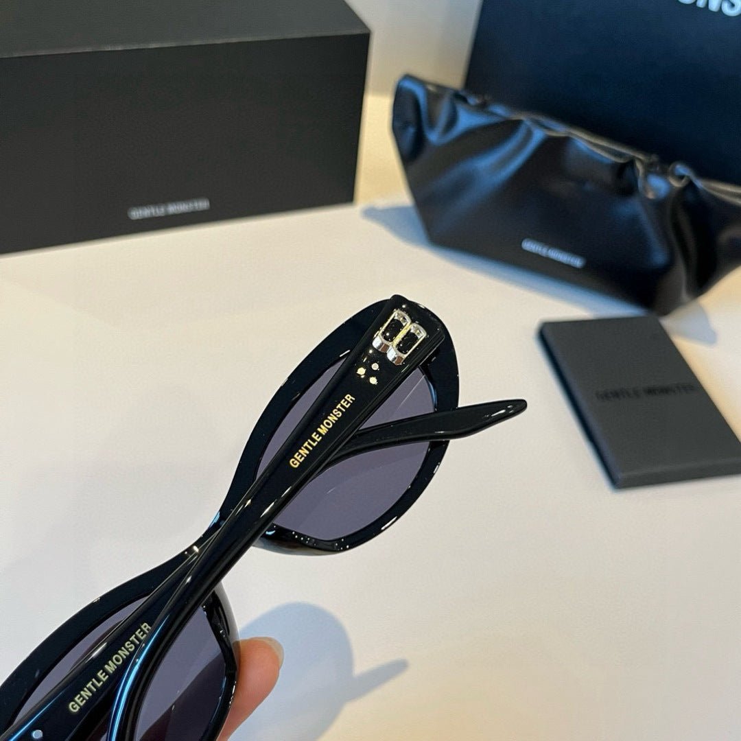Gentle Monster Cat-Eye Black Lens Sunglasses for Men & Women - detail image 7