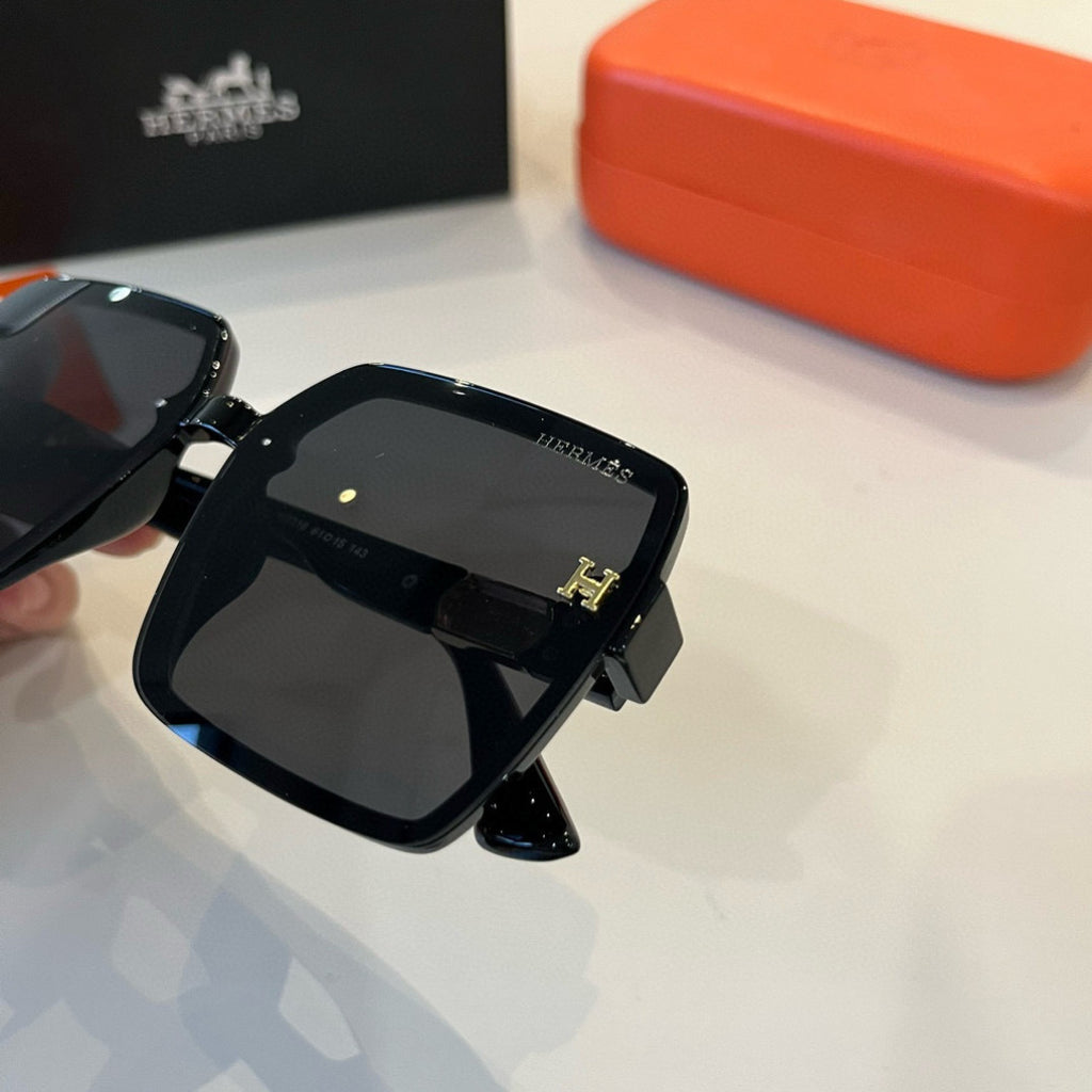 Hermès Round Black Lens Sunglasses for Women - detail image 6