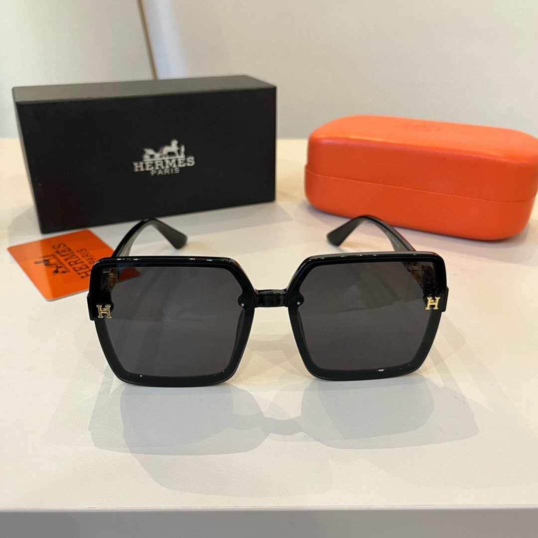 Hermès Round Black Lens Sunglasses for Women - detail image 4