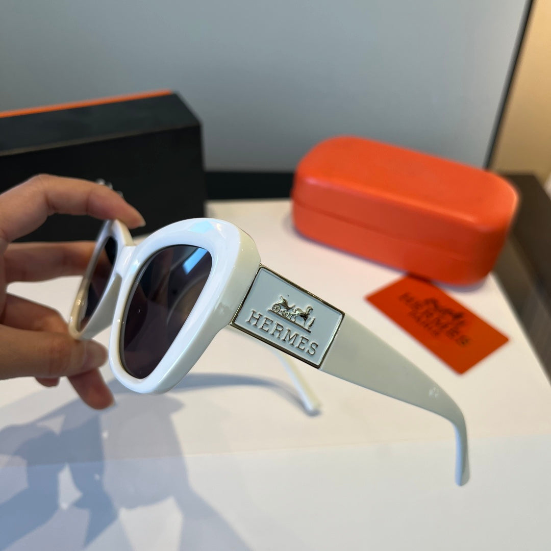 Hermès Oversized Silver Lens Sunglasses for Women - detail image 4