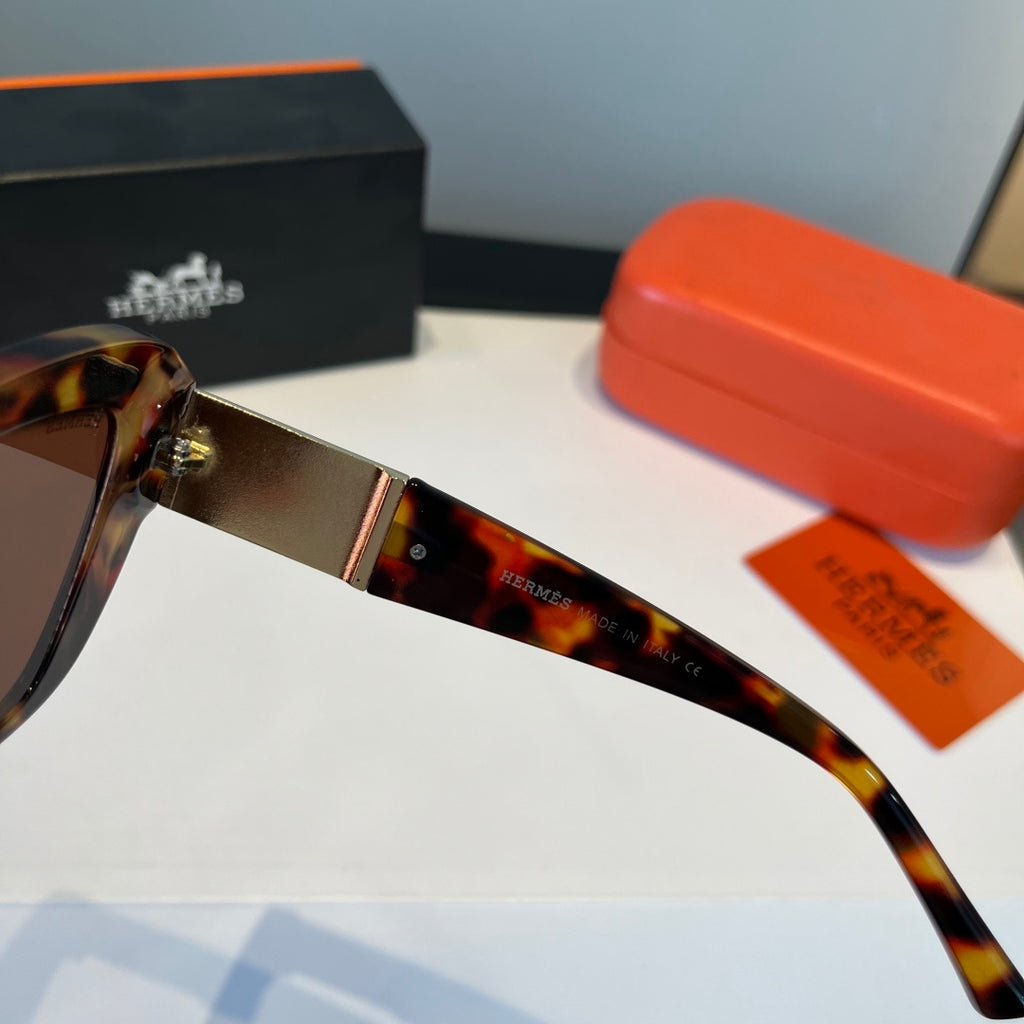 Hermès Oversized Black Lens Sunglasses for Women - 466434 - detail image 5