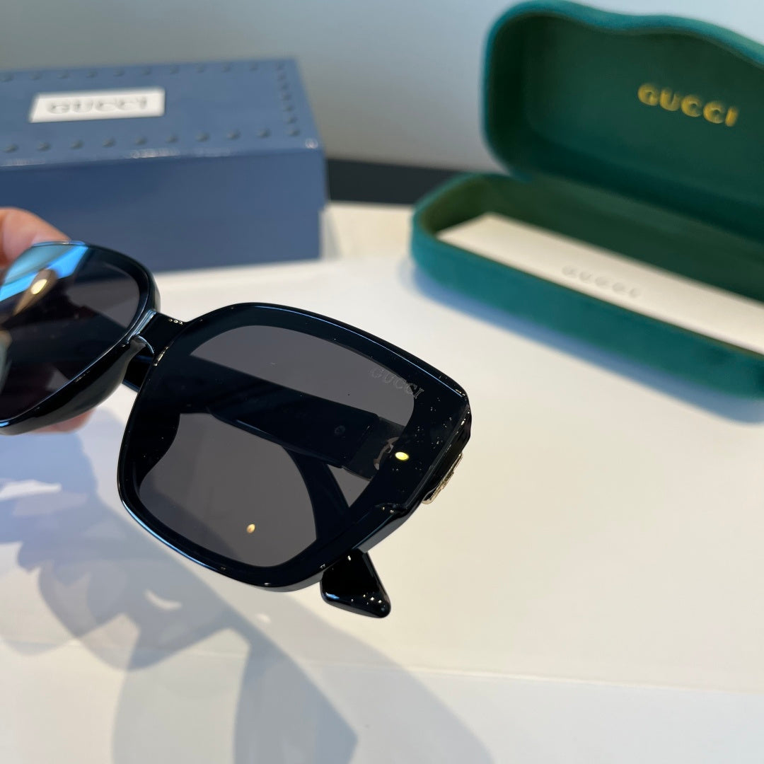 Gucci Oversized Black Lens Sunglasses for Women - 866944 - detail image 9