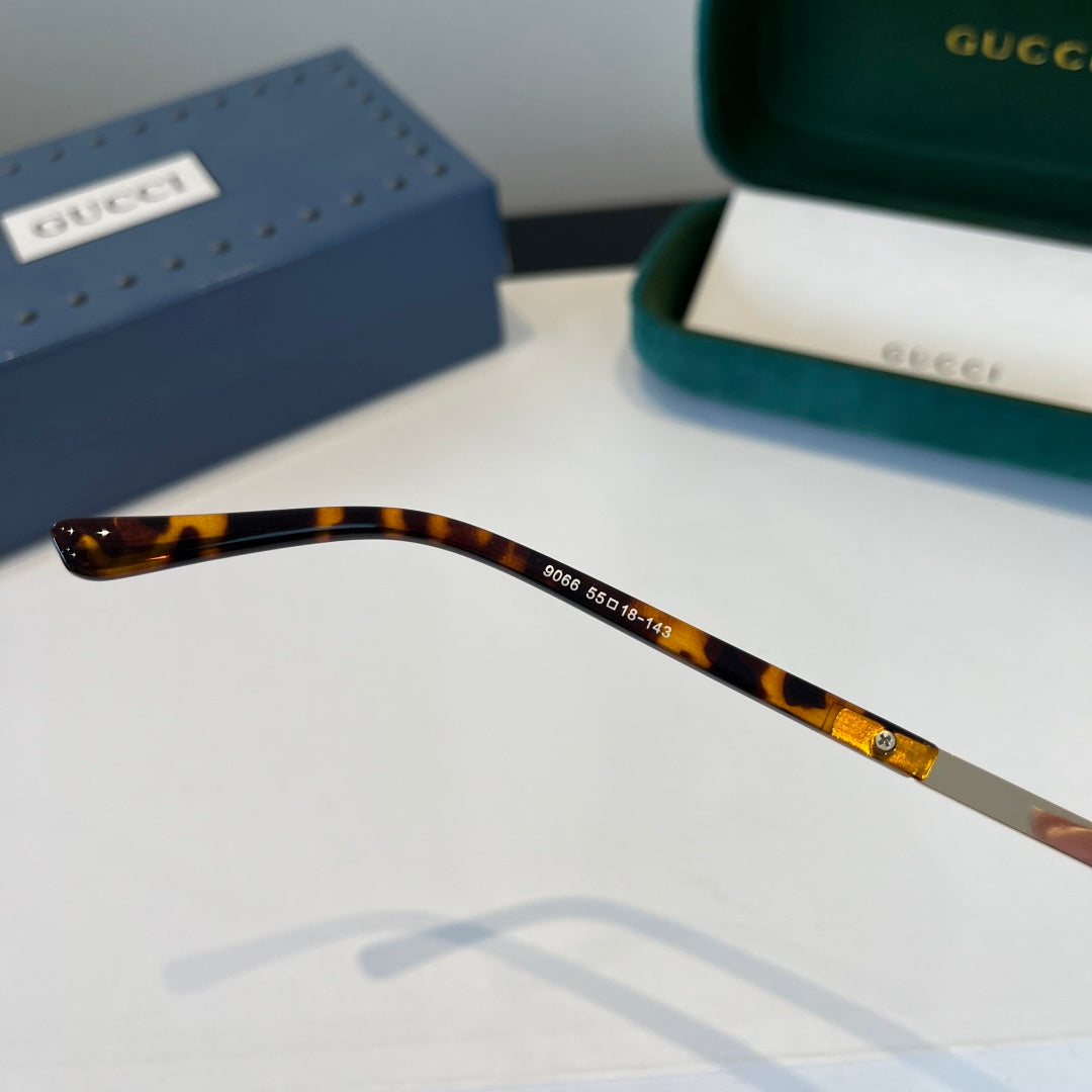 Gucci Oversized Red Lens Sunglasses for Women - 866919 - detail image 6