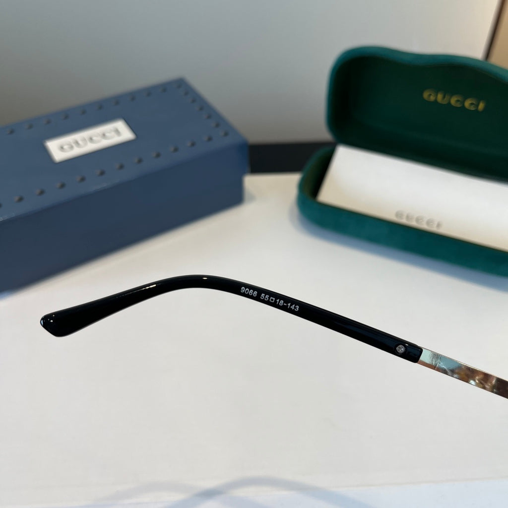 Gucci Oversized Silver Lens Sunglasses for Women - 997573 - detail image 5