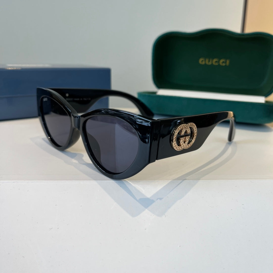 Gucci Cat-Eye Black Lens Sunglasses for Men & Women - 866922 - detail image 3