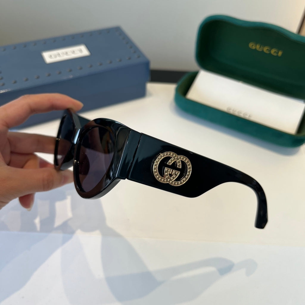 Gucci Cat-Eye Black Lens Sunglasses for Men & Women - 866922 - detail image 4