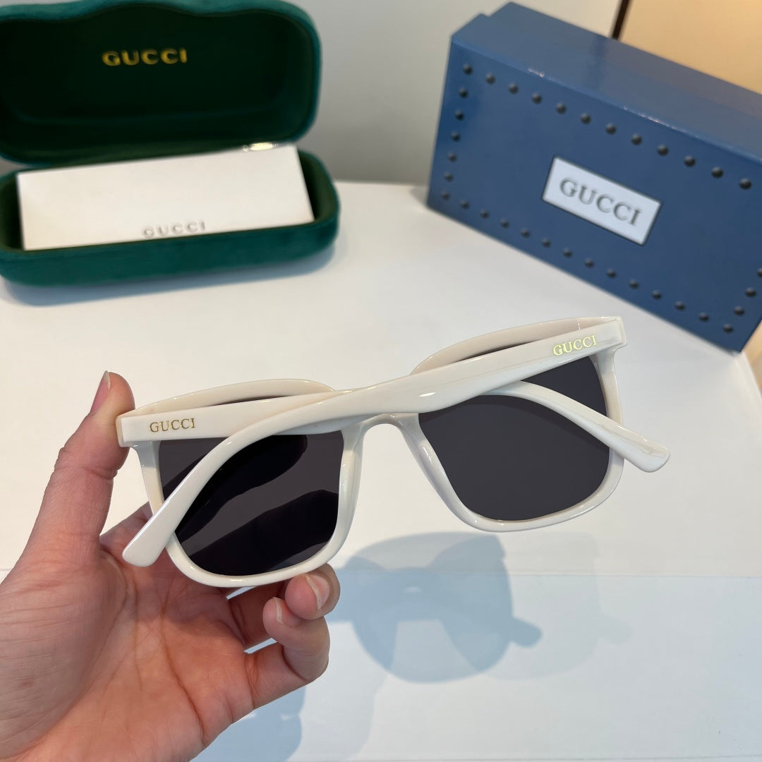 Gucci Oversized Silver Lens Sunglasses for Men & Women - 448838 - detail image 7