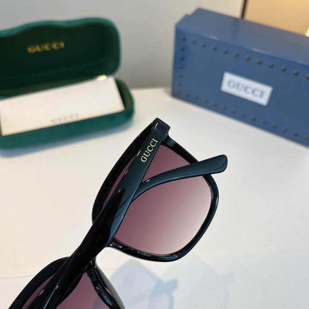 Gucci Oversized Black Lens Sunglasses for Men & Women - 448839 - detail image 6