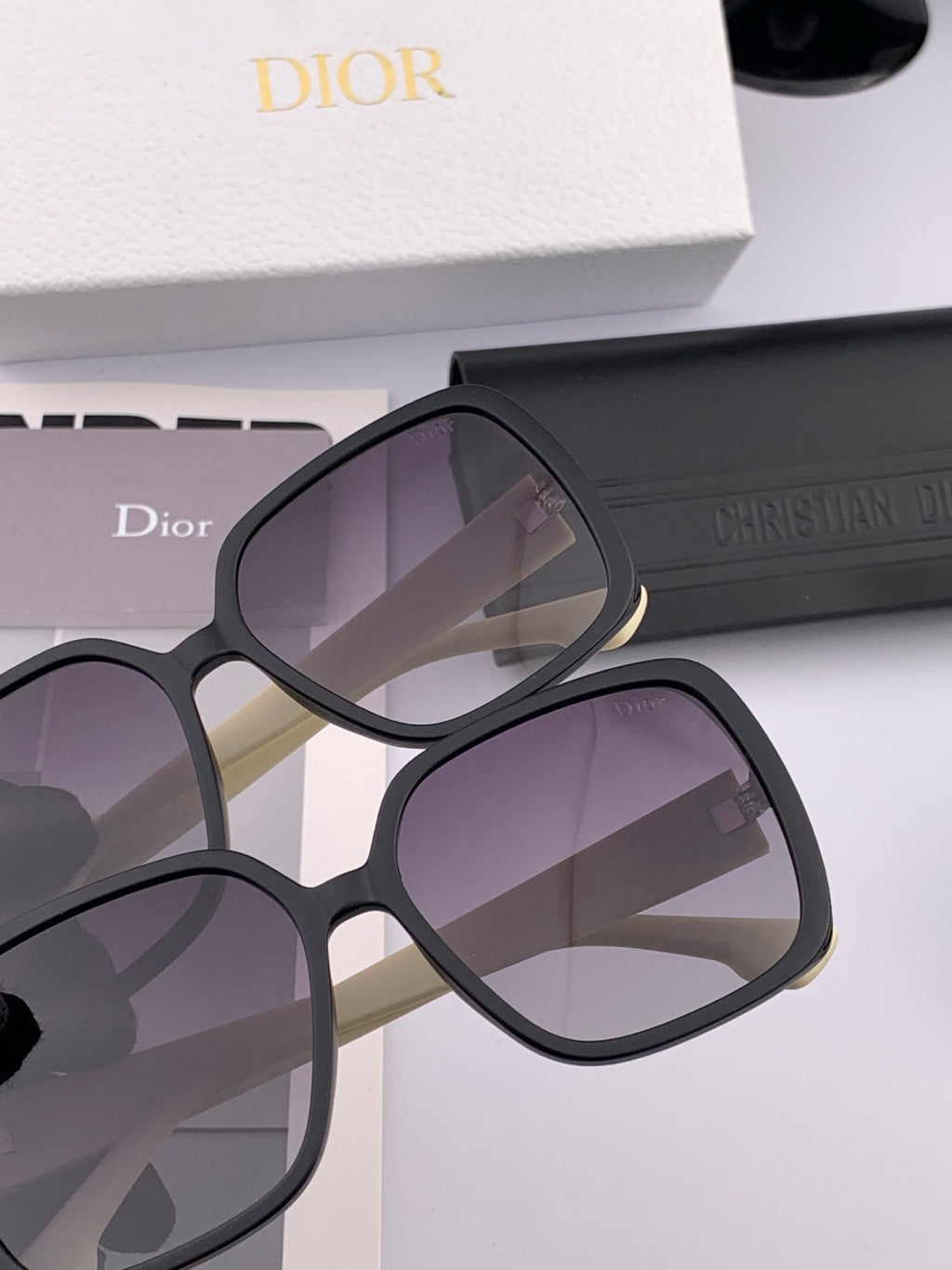 Dior D7277 Polarized Square Black Lens Sunglasses for Men & Women - 934554 - detail image 3