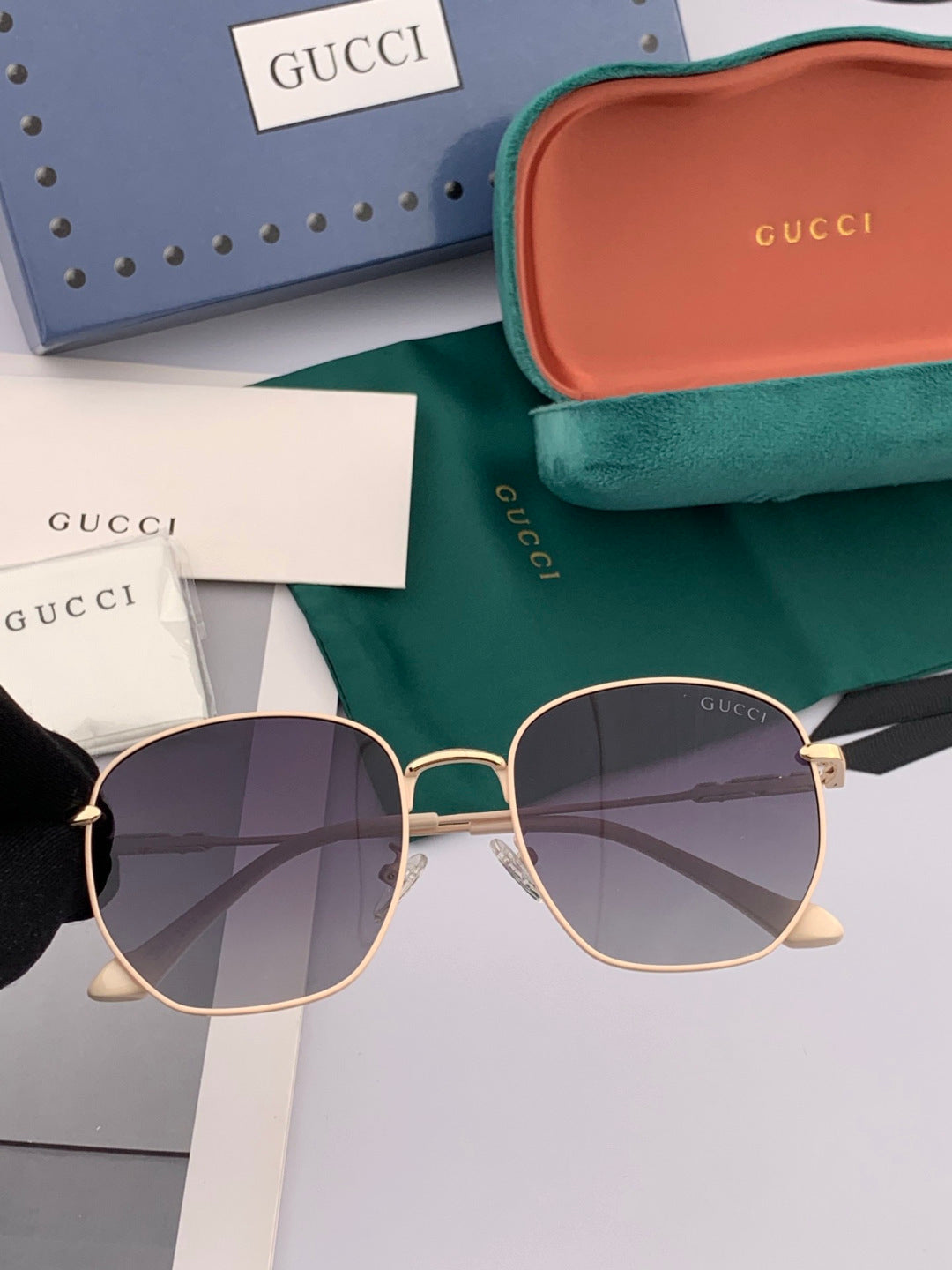 Gucci G7305 Polarized Fashion Gold Lens Sunglasses for Women - 934084