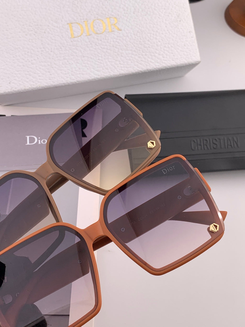 Dior CD1277 Polarized Square Red Lens Sunglasses for Women - 934548 - detail image 4