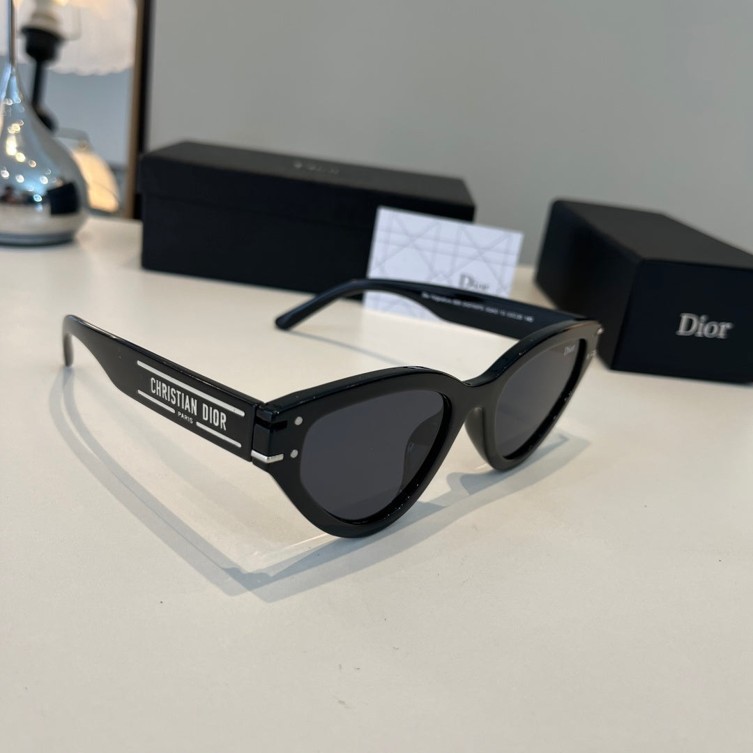 Dior Fashion Black Lens Sunglasses for Men & Women - 431891