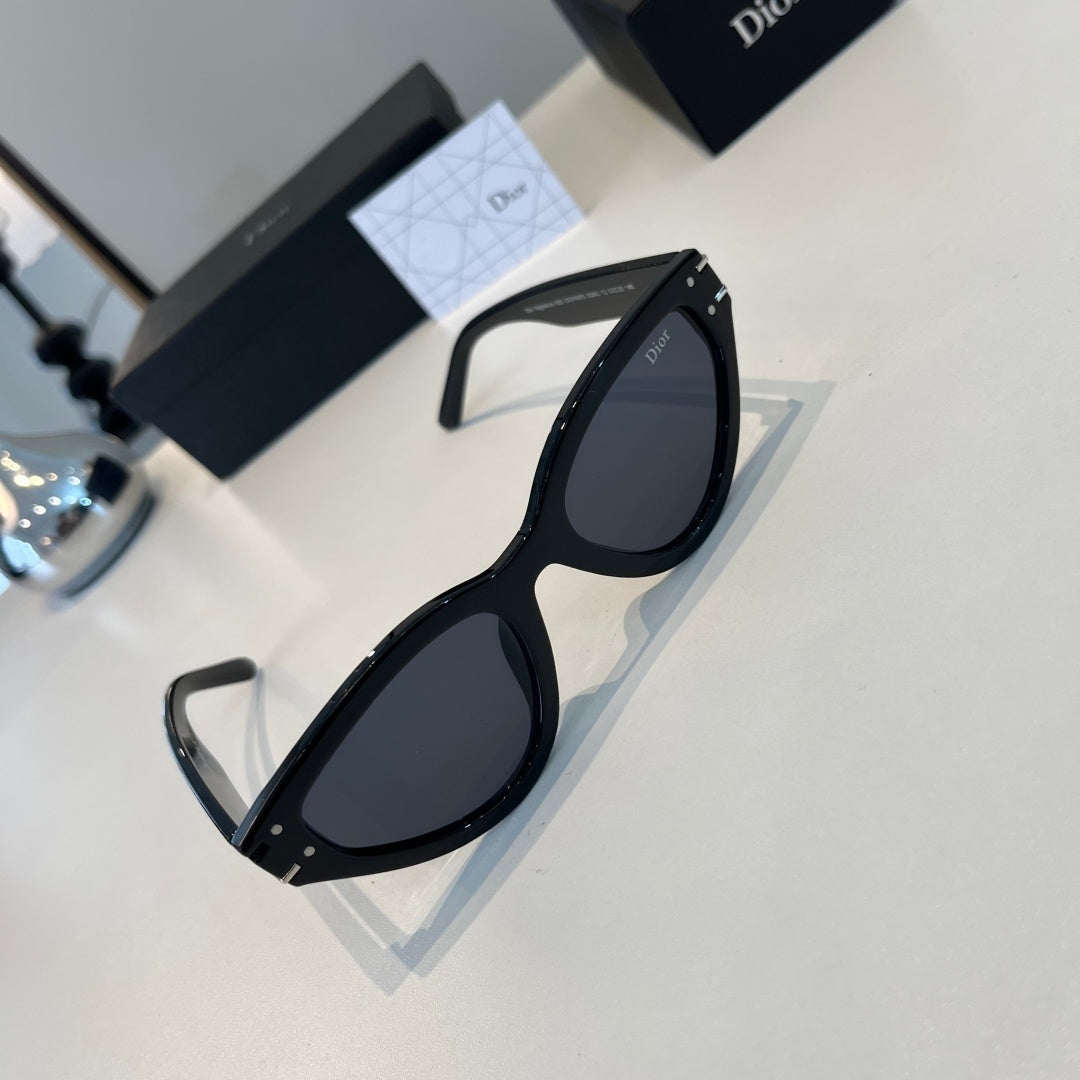 Dior Fashion Black Lens Sunglasses for Men & Women - 431891 - detail image 4