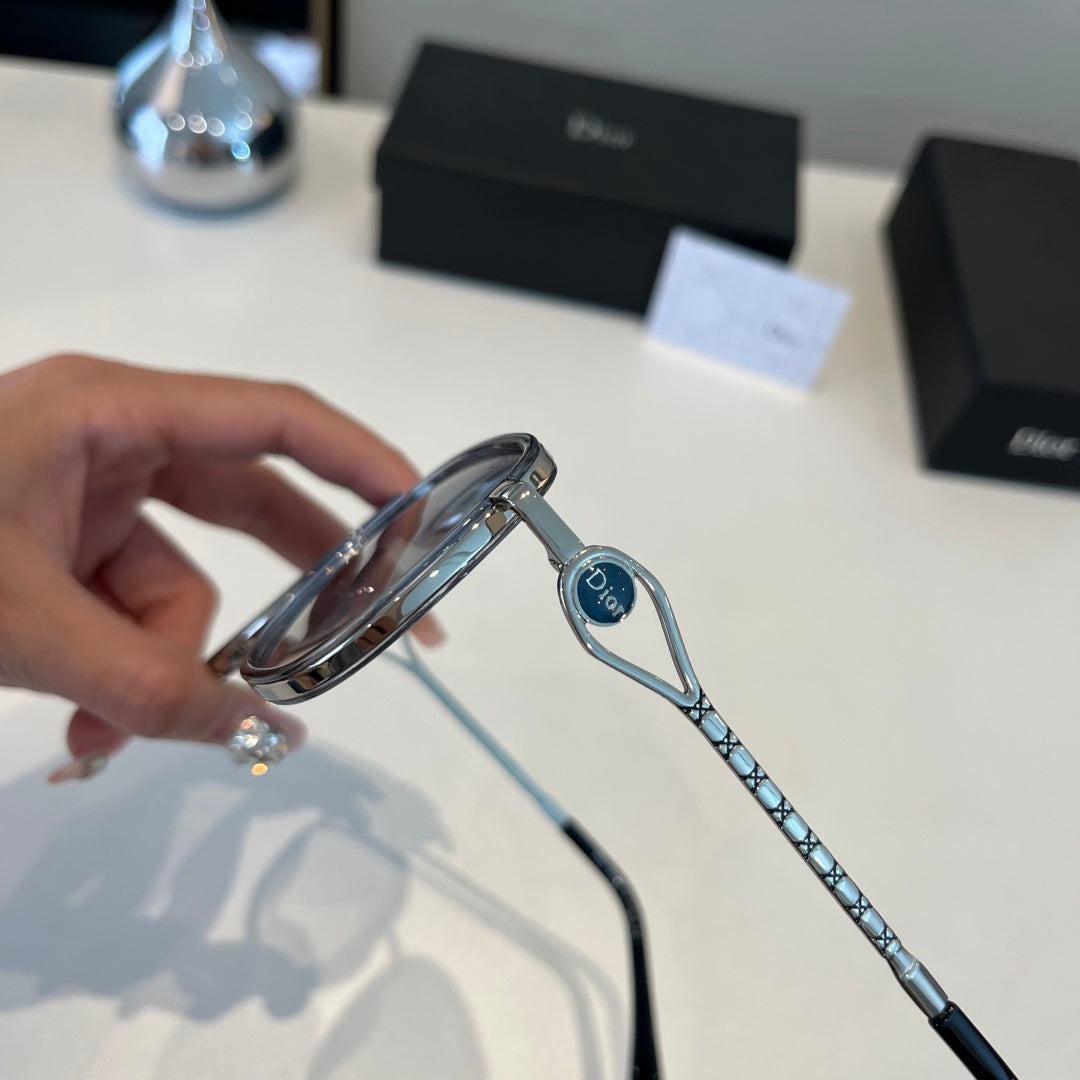Dior Fashion Silver Lens Sunglasses for Men & Women - 431893 - detail image 11
