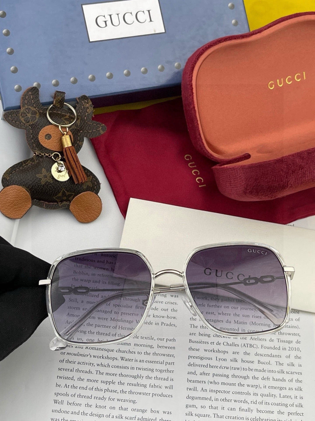 Gucci G1377 Polarized Round Red Lens Sunglasses for Men & Women - 997610 - detail image 2