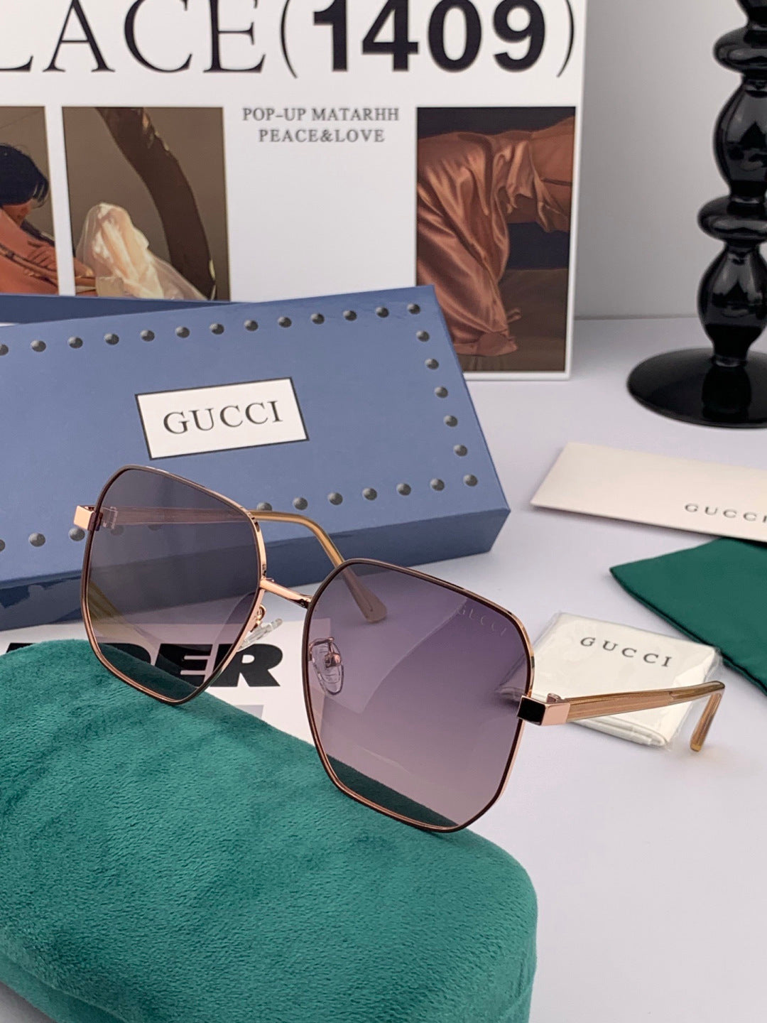 Gucci G1622 Polarized Square Gold Lens Sunglasses for Men & Women - detail image 4