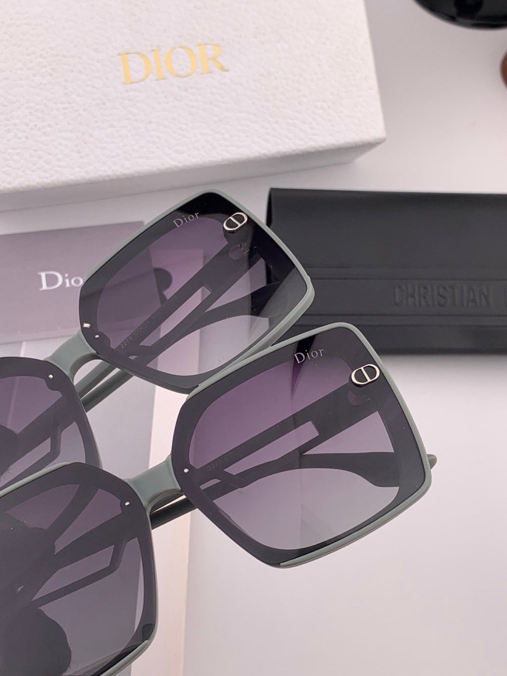 Dior CD3227 Polarized Square Red Lens Sunglasses for Women - detail image 5