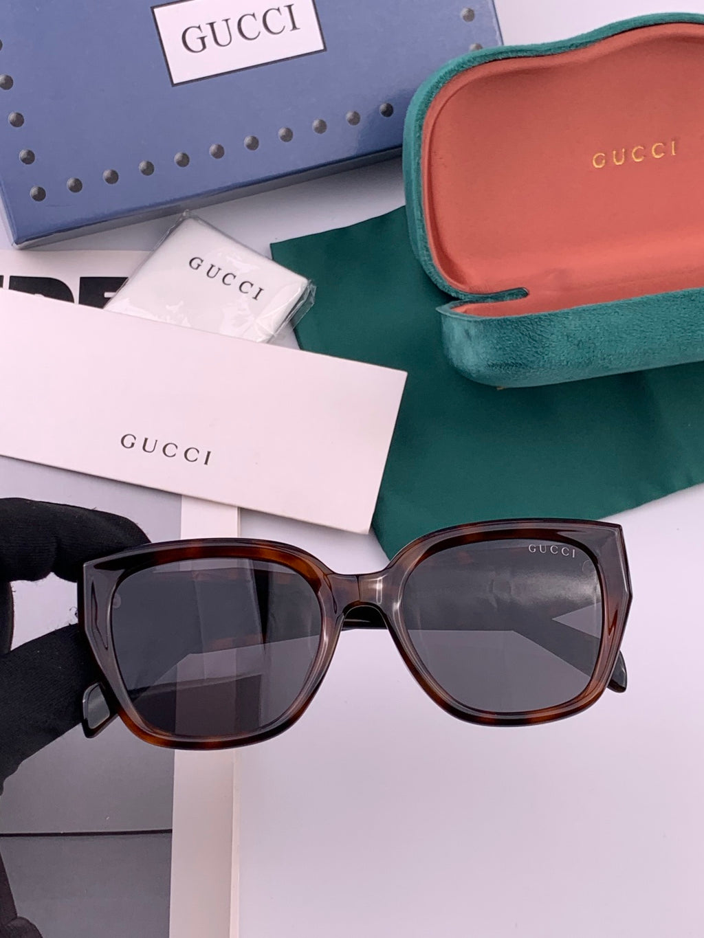 Gucci G0822 Polarized Square Black Lens Sunglasses for Men & Women - 132269
