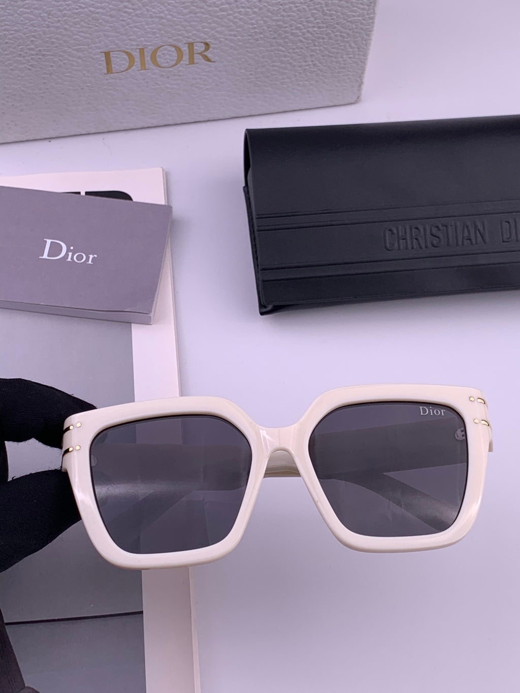 Dior CD9990 Polarized Square Black Lens Sunglasses for Women - 132406 - detail image 2