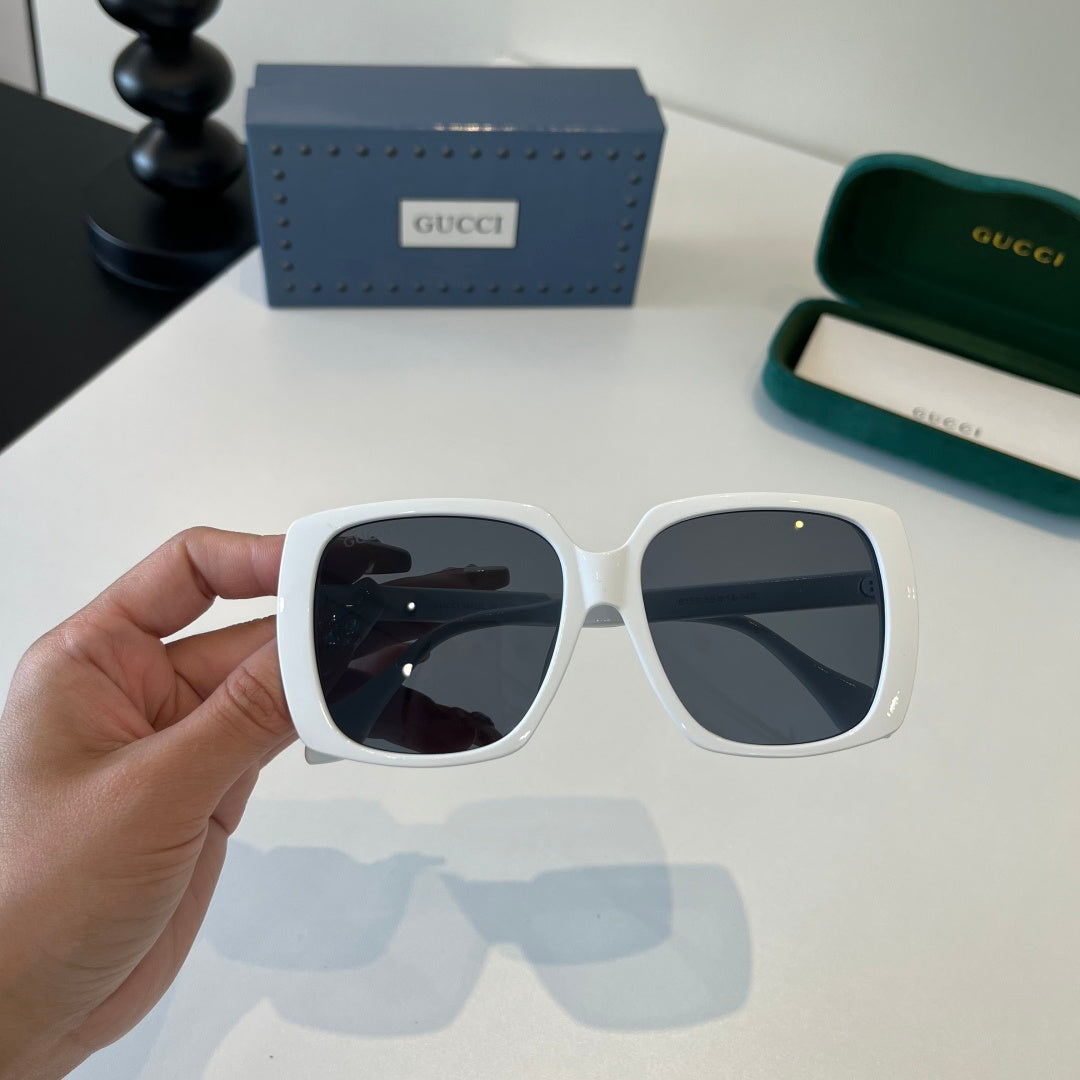 Gucci Oversized Silver Lens Sunglasses for Men & Women - 132239 - detail image 5