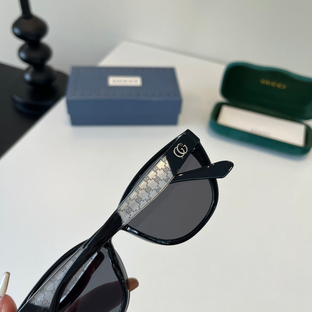 Gucci Oversized Silver Lens Sunglasses for Women - 132256 - detail image 6
