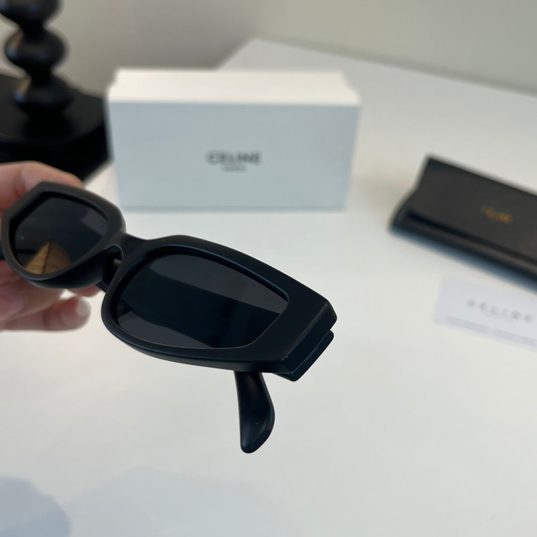 Celine Fashion Black Lens Sunglasses for Men & Women - 398857 - detail image 5