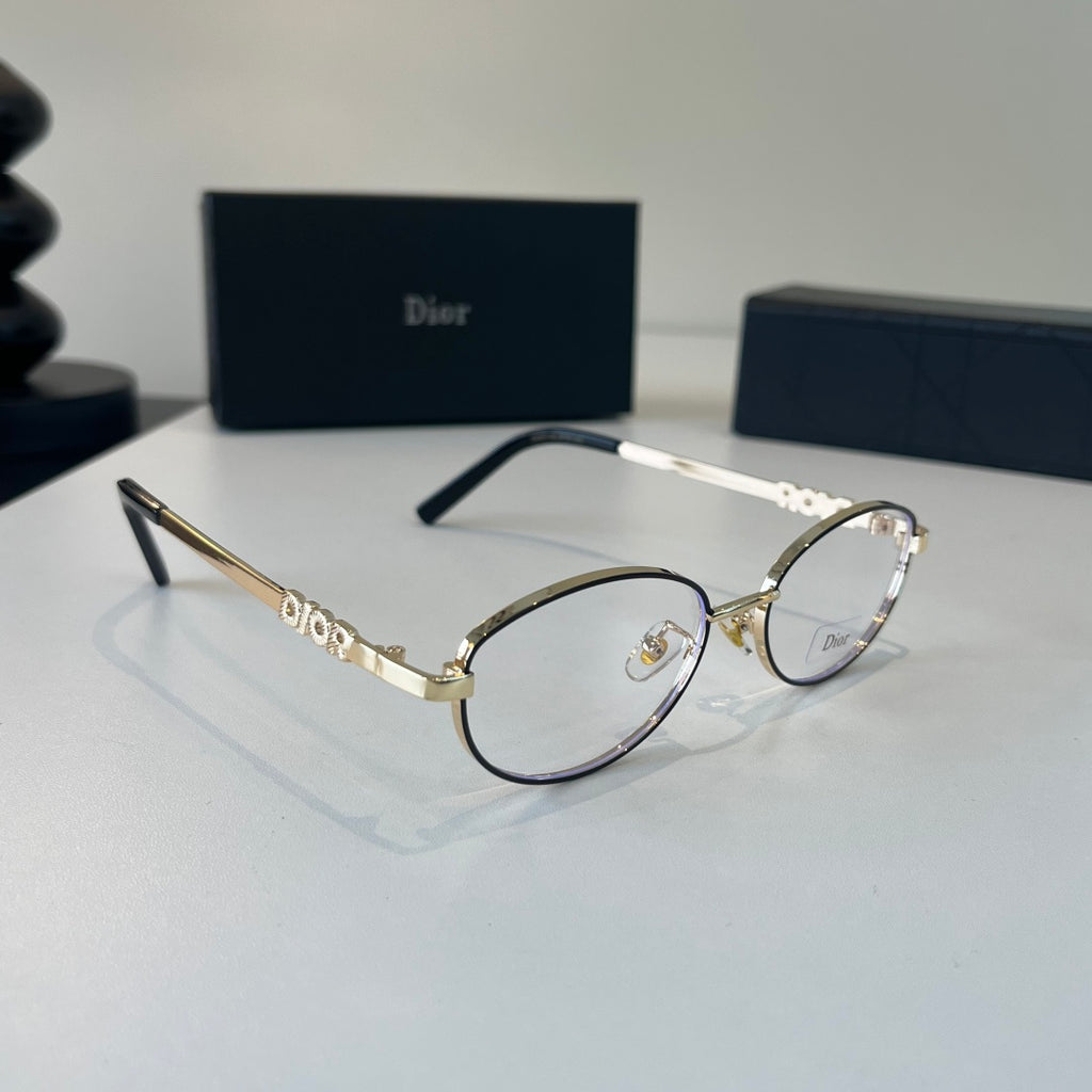 Dior Fashion Silver Lens Sunglasses for Men & Women - 371975