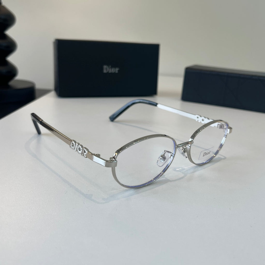 Dior Fashion Silver Lens Sunglasses for Men & Women - 465302