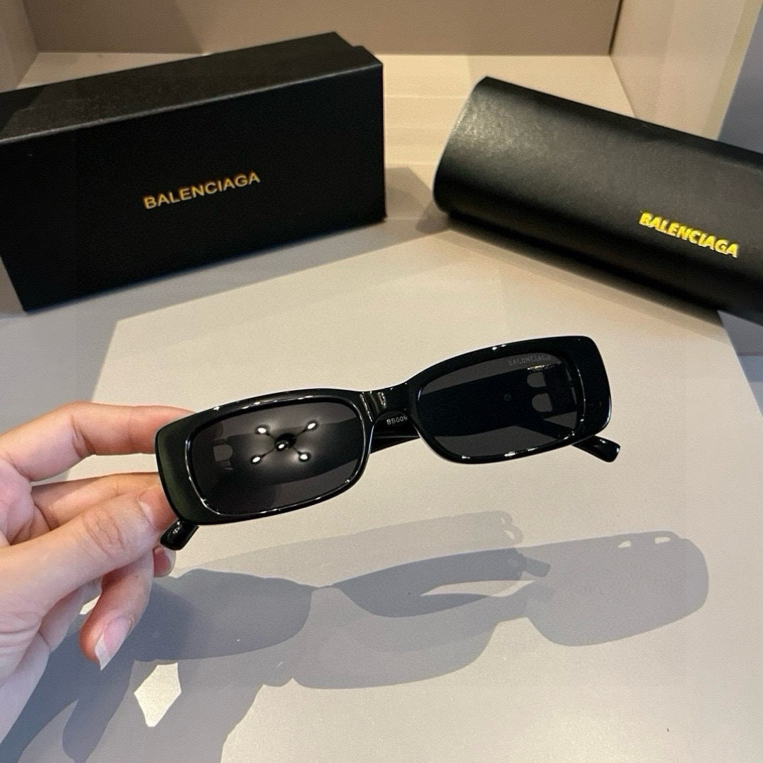Balenciaga Rectangular Gold Lens Sunglasses for Men & Women - 372357 - detail image 2