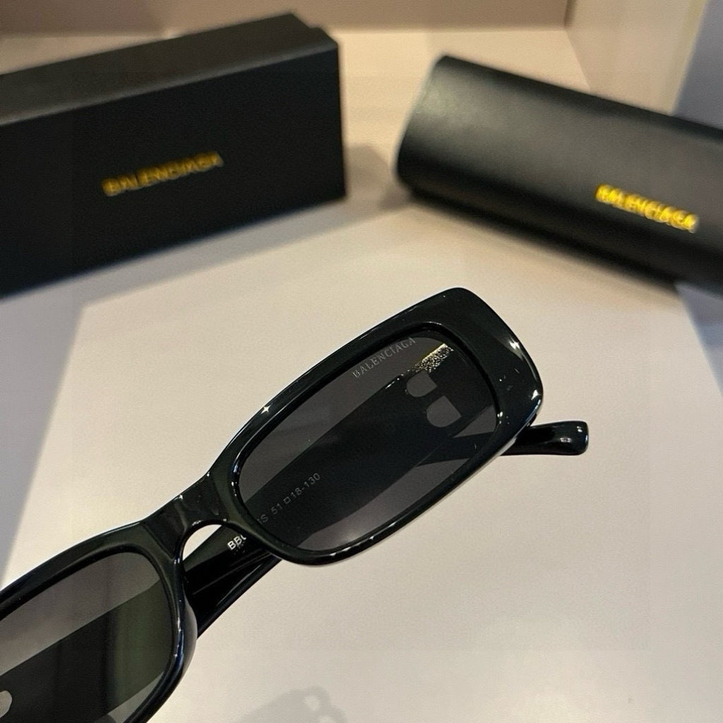 Balenciaga Rectangular Gold Lens Sunglasses for Men & Women - 372357 - detail image 8