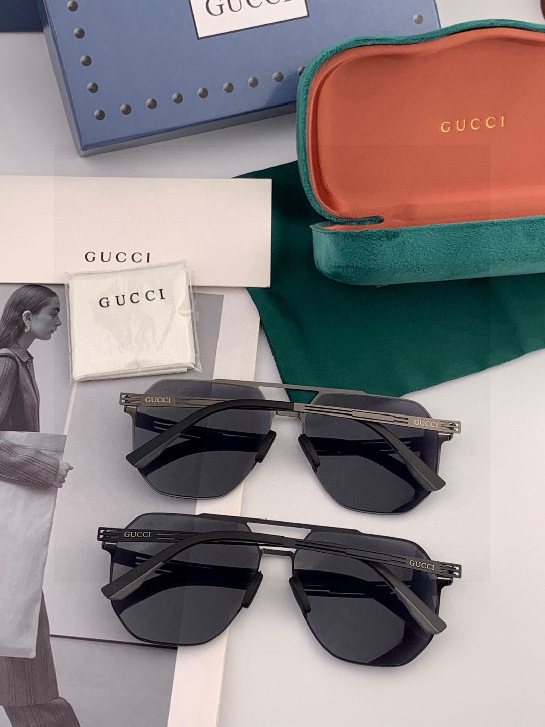 Gucci G611 Polarized Fashion Black Lens Sunglasses for Men & Women - 158204 - detail image 4