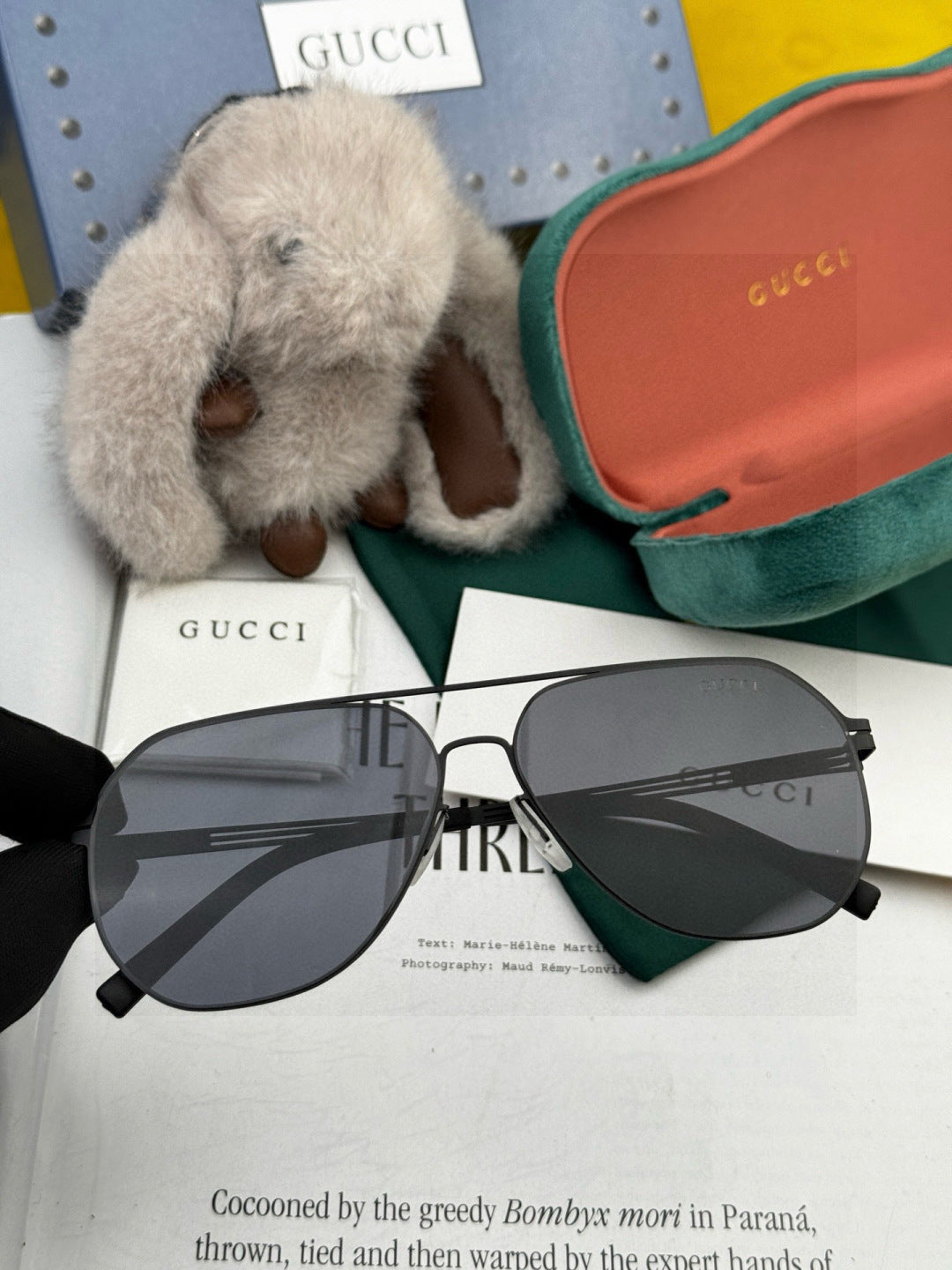 Gucci G911 Fashion Gold Lens Sunglasses for Men & Women - 158205 - detail image 3