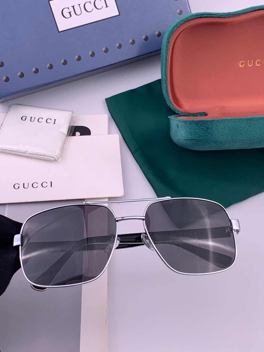Gucci G2880 Polarized Aviator Black Lens Sunglasses for Men & Women - 158244 - detail image 2