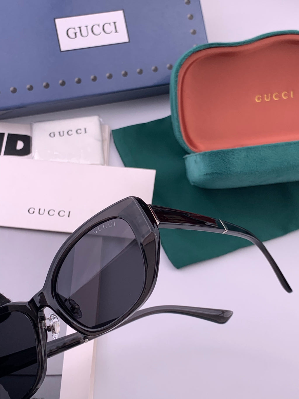 Gucci G7990 Polarized Square Brown Lens Sunglasses for Men & Women - 158271 - detail image 5